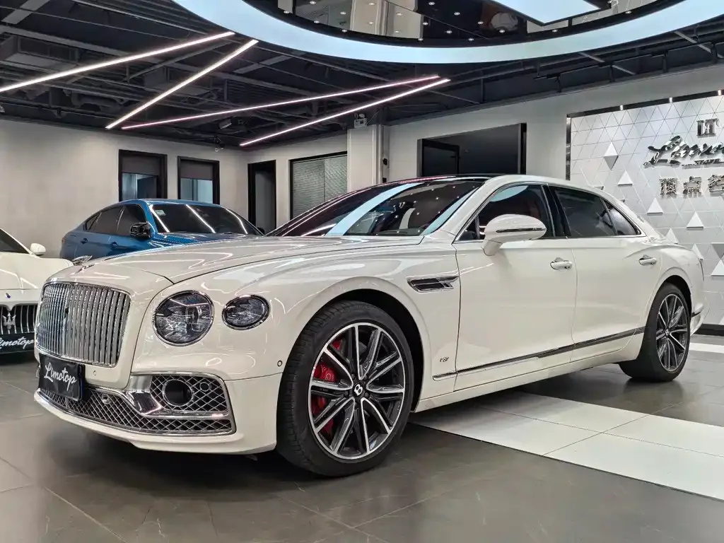 Bentley Flying Spur — фото 7