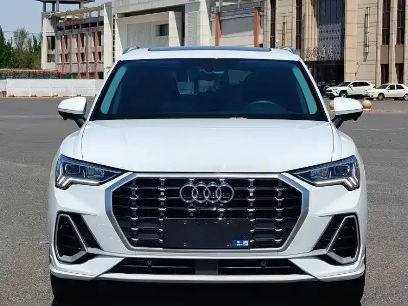 Audi Q3 — фото 9