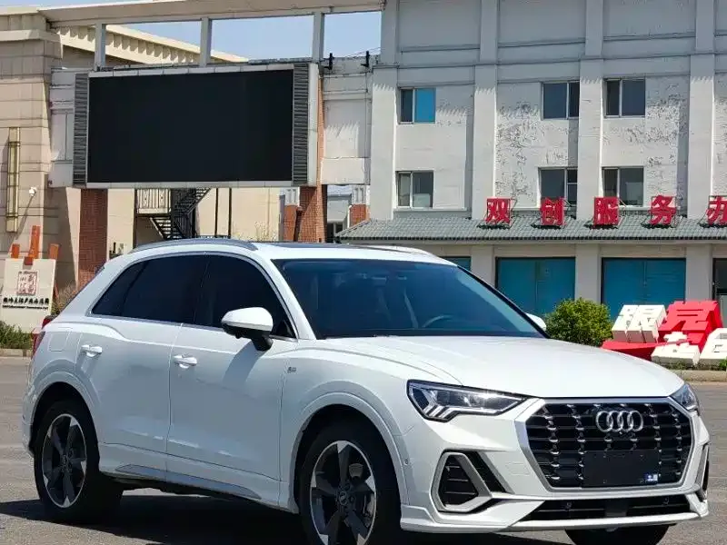 Audi Q3 — фото 5