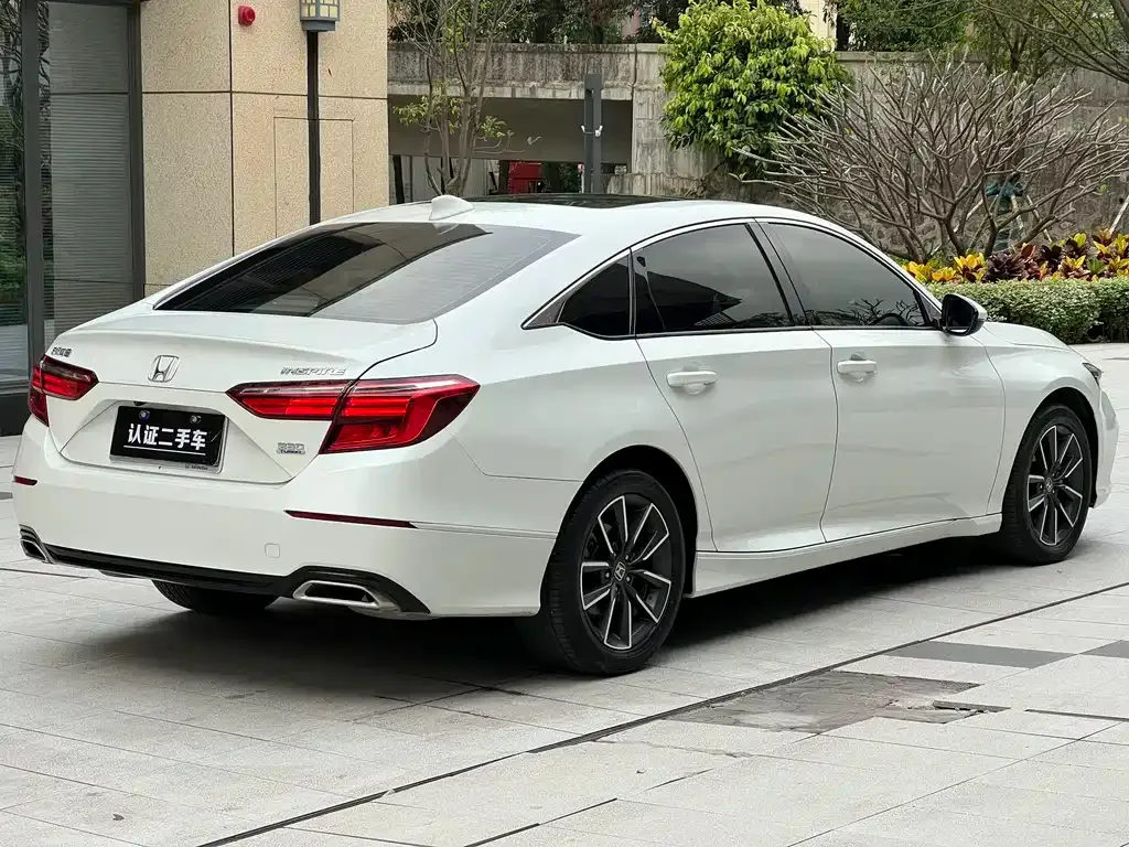 Honda Inspire — фото 8