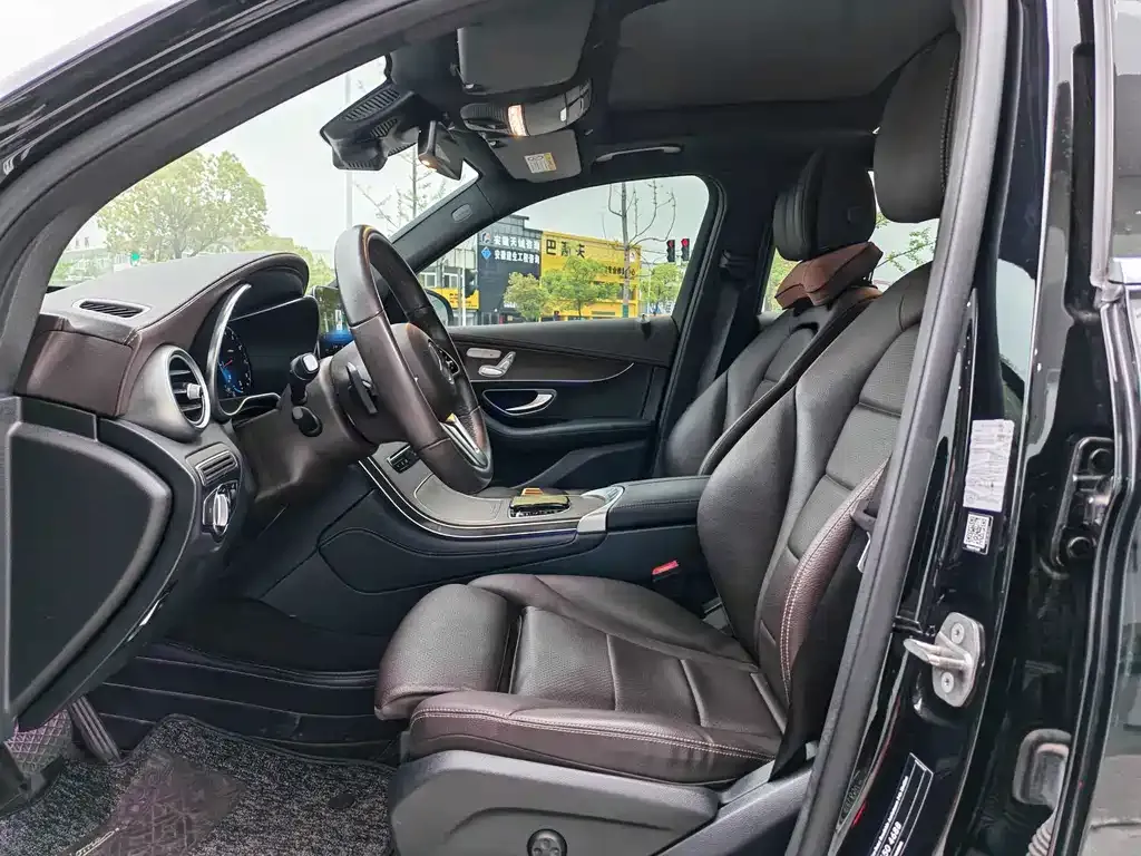 Mercedes-Benz GLC 2021 из CN, фото 3