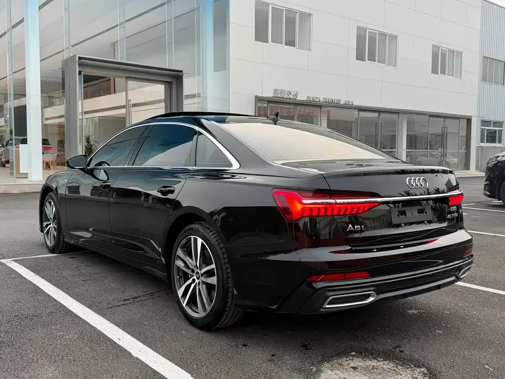 Audi A6L — фото 4