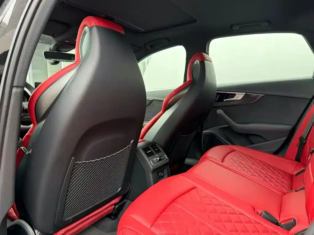 Audi S4 2025 из CN, фото 2