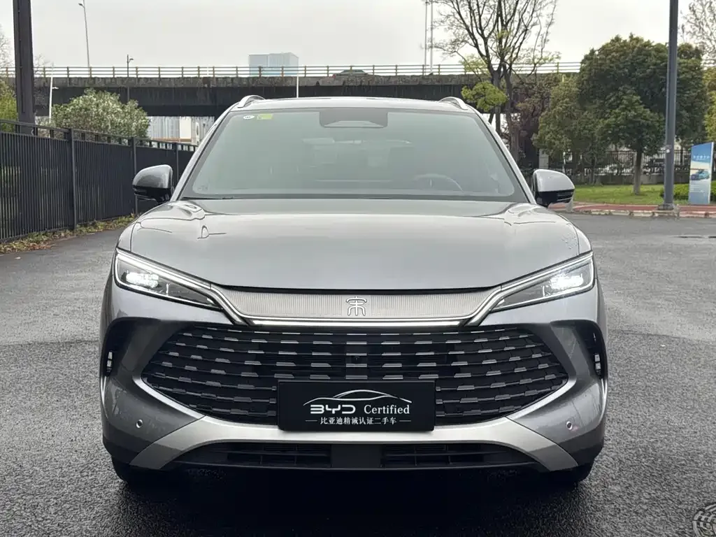 BYD L DM-i — фото 3