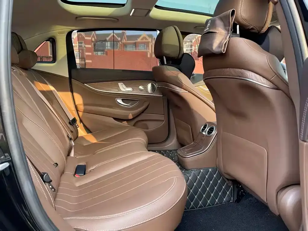 Mercedes-Benz E-Class 2021 из CN, фото 2