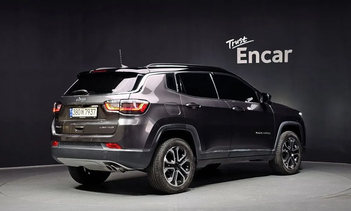 Jeep Compass 2022 из KR, фото 6