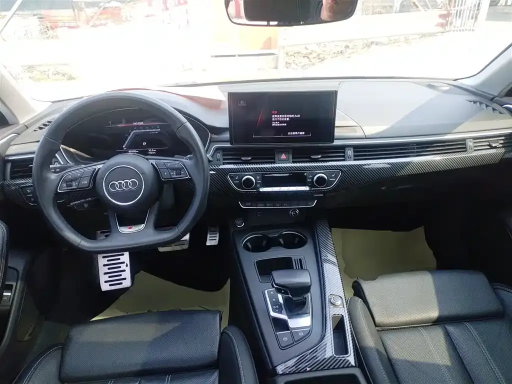 Audi A4L 2023 из CN, фото 10