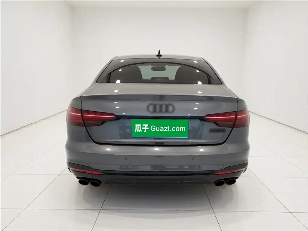Audi A4L 2023 из CN, фото 4