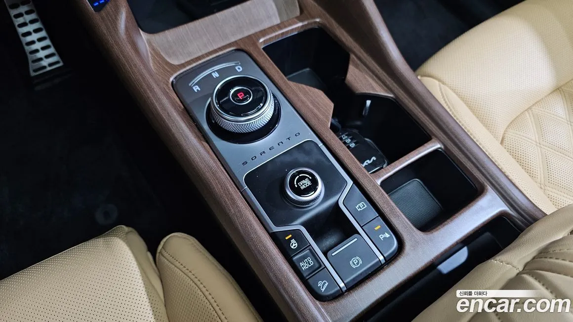 Kia Sorento — фото 10