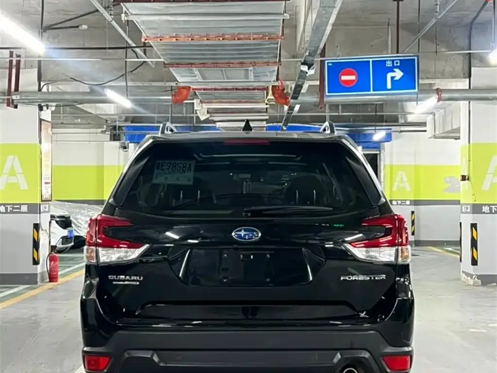Subaru Forester 2022 из CN, фото 3