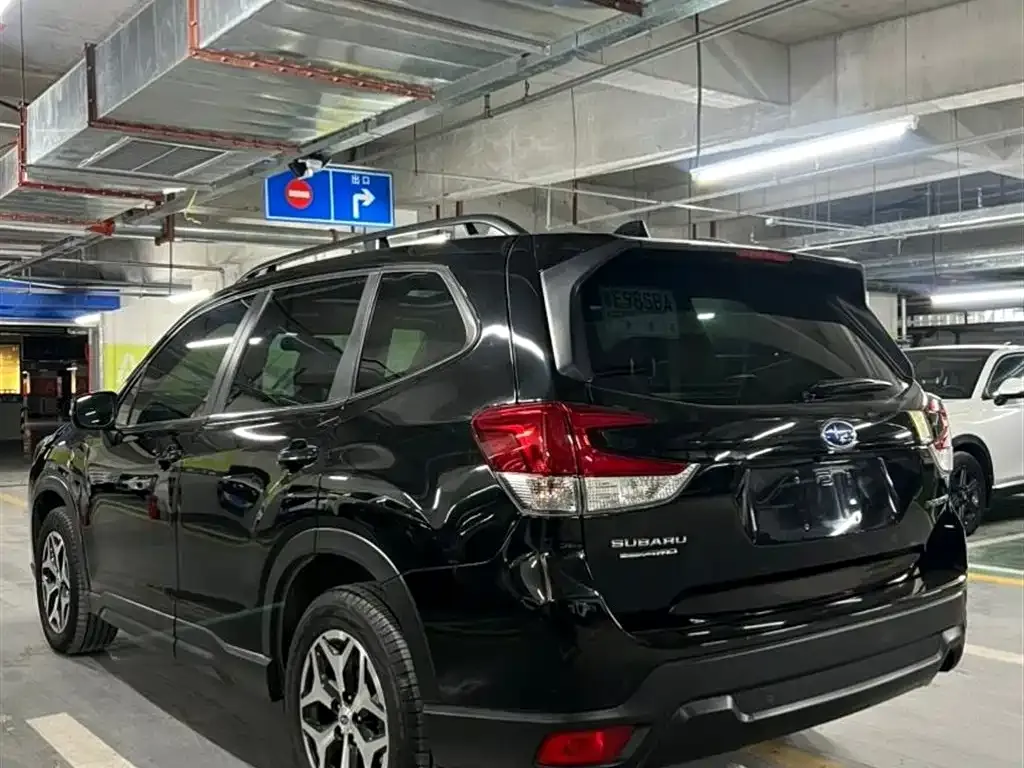 Subaru Forester 2022 из CN, фото 4