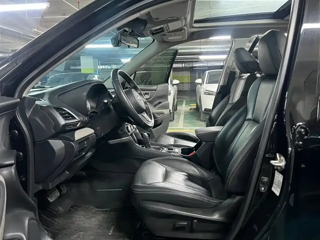 Subaru Forester 2022 из CN, фото 7