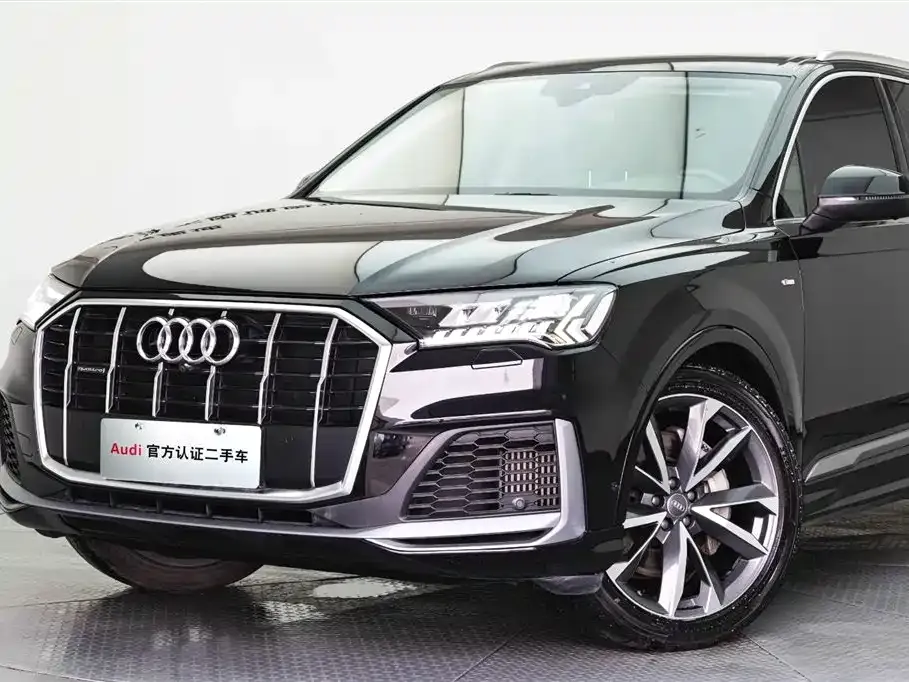Audi Q7 2021 из CN, фото 6