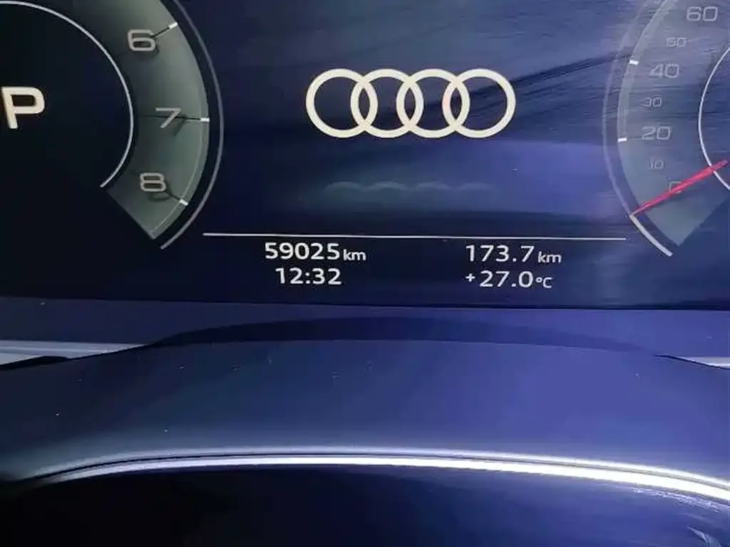 Audi Q7 2021 из CN, фото 2