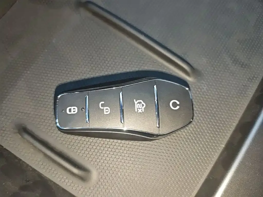 BYD Seal 06 — фото 10