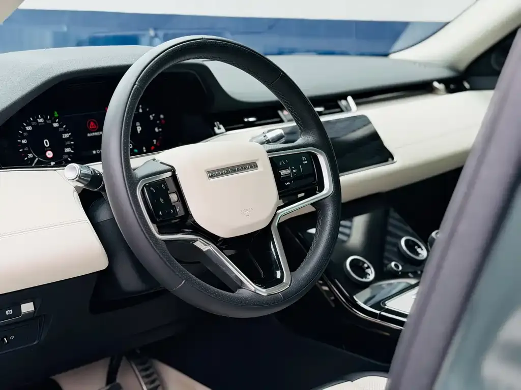 Land Rover Evoque 2023 из CN, фото 2