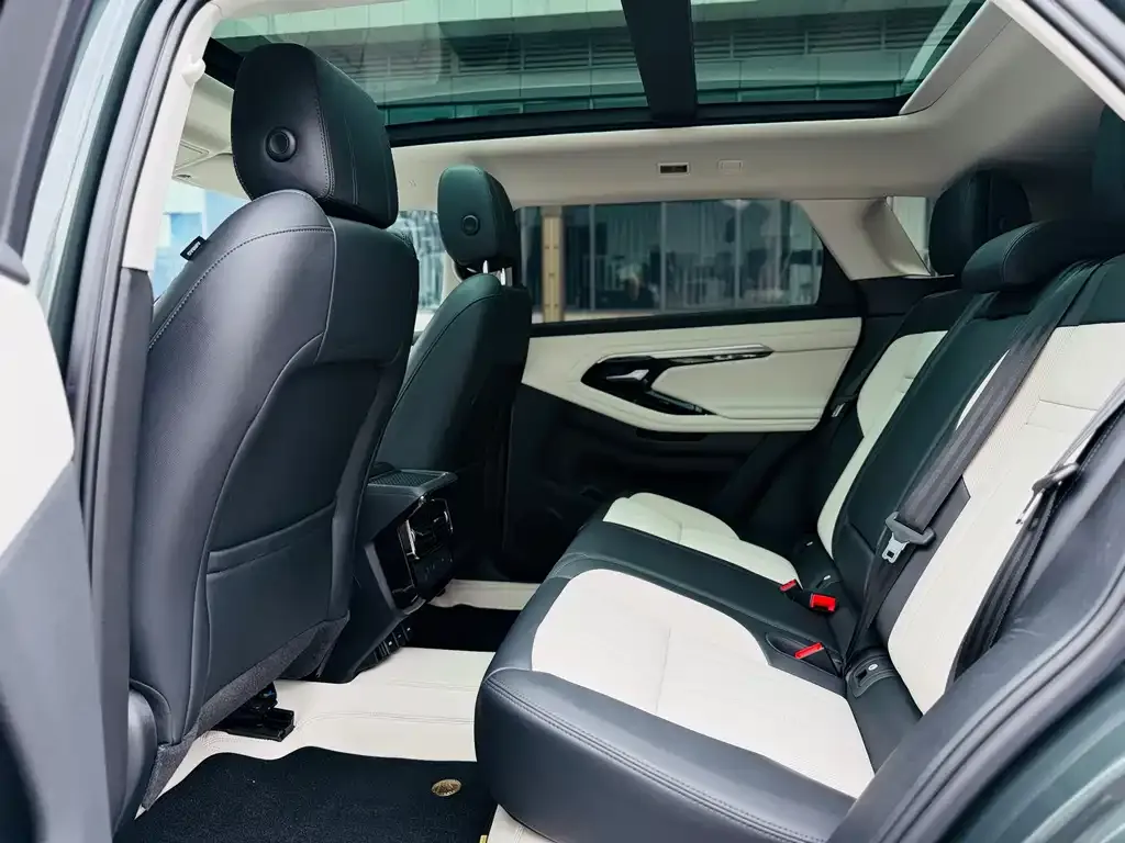 Land Rover Evoque 2023 из CN, фото 5
