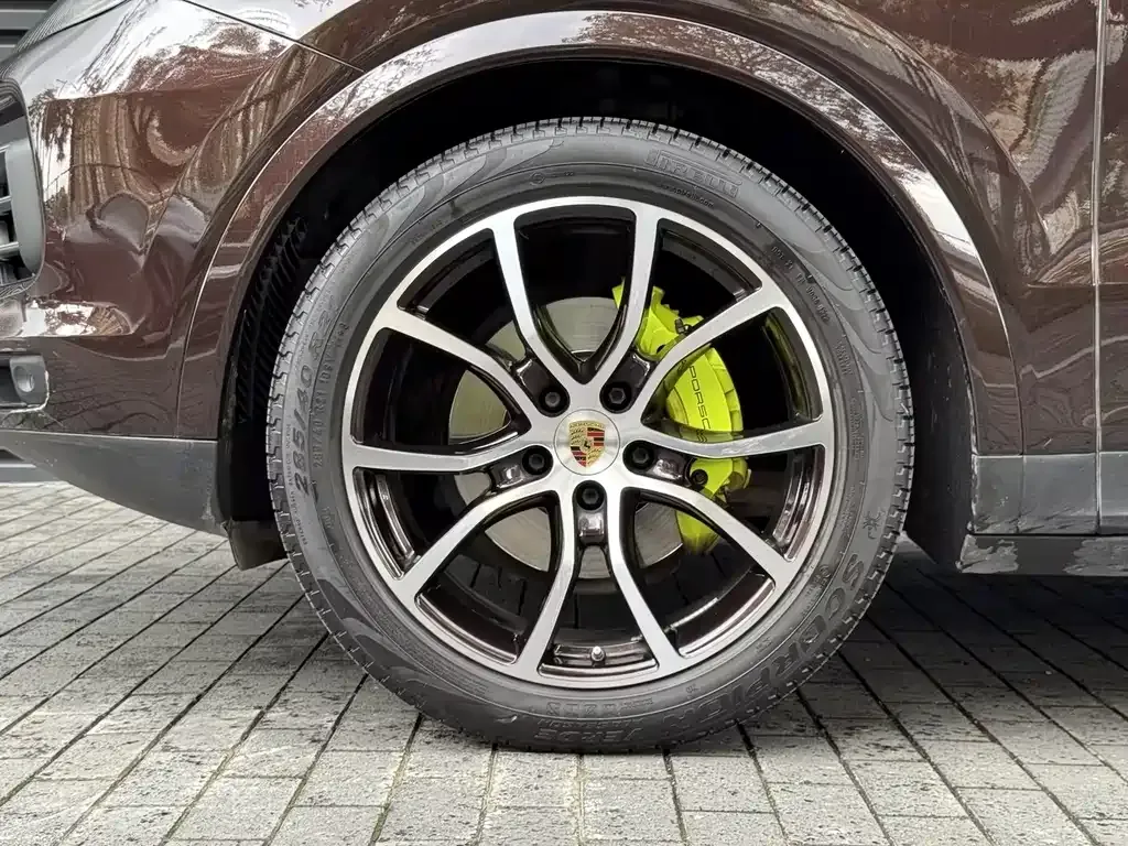 Porsche Cayenne Hybrid — фото 4