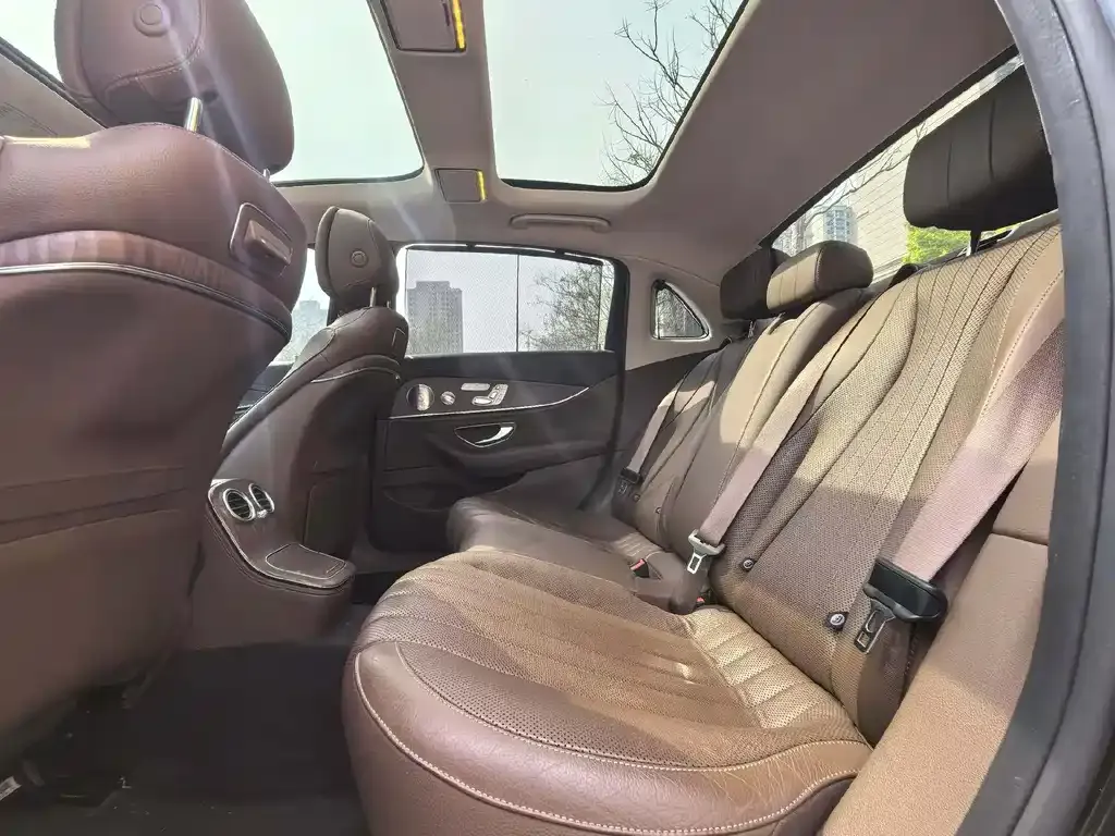Mercedes-Benz E-Class 2021 из CN, фото 7