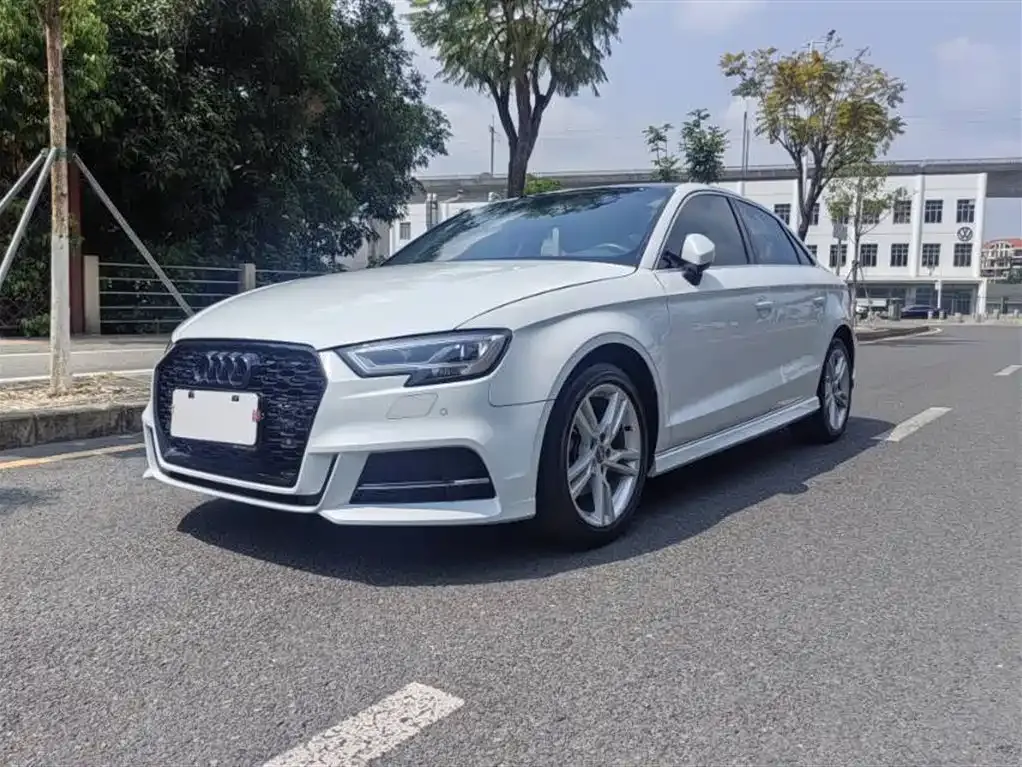 Audi A3 2021 из CN, фото 2