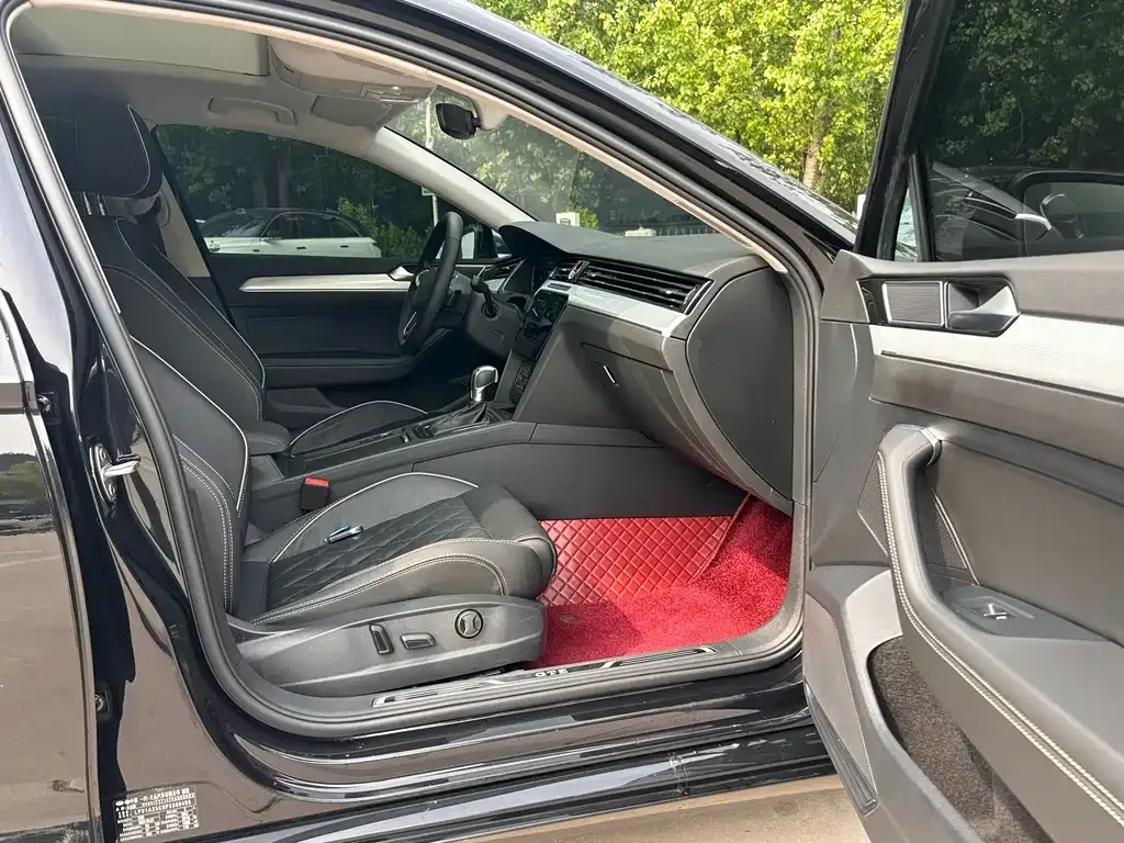 Volkswagen Magotan GTE PHEV 2023 из CN, фото 3