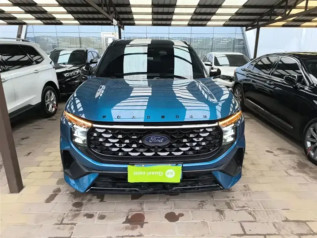 Ford Edge — фото 7