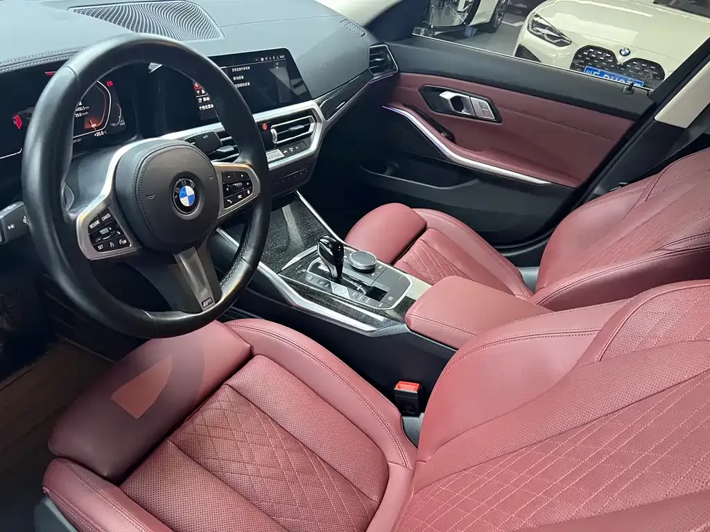 BMW 3 Series 2022 из CN, фото 6
