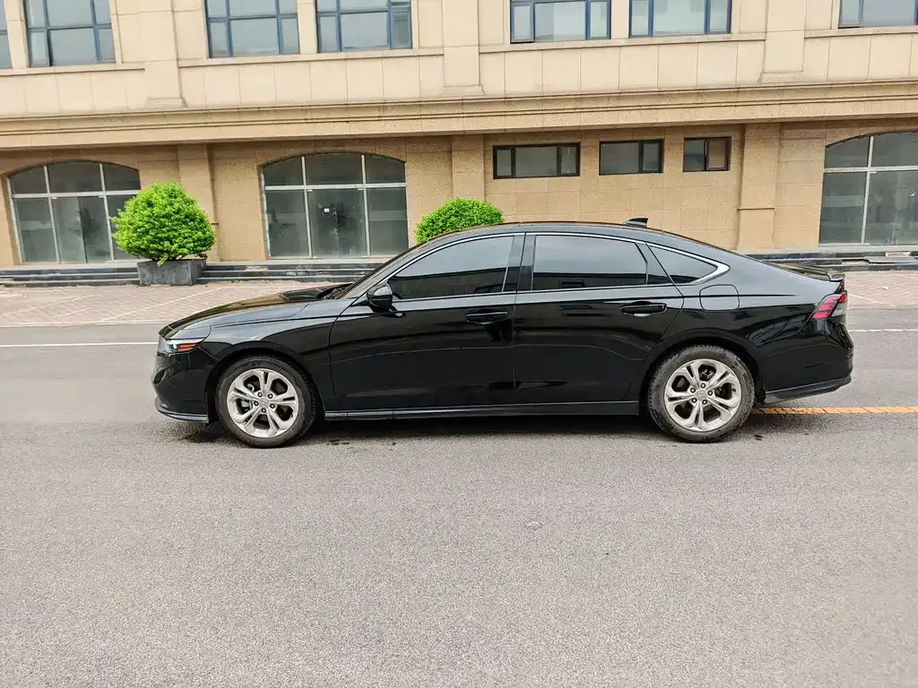 Honda Accord 2024 из CN, фото 3