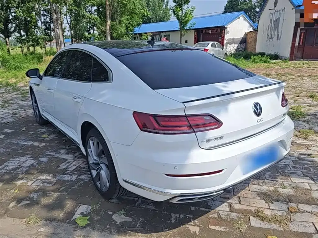 Volkswagen CC — фото 6