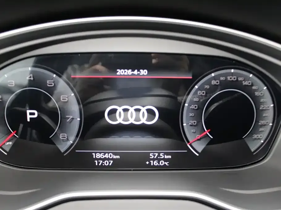 Audi Q5L — фото 2