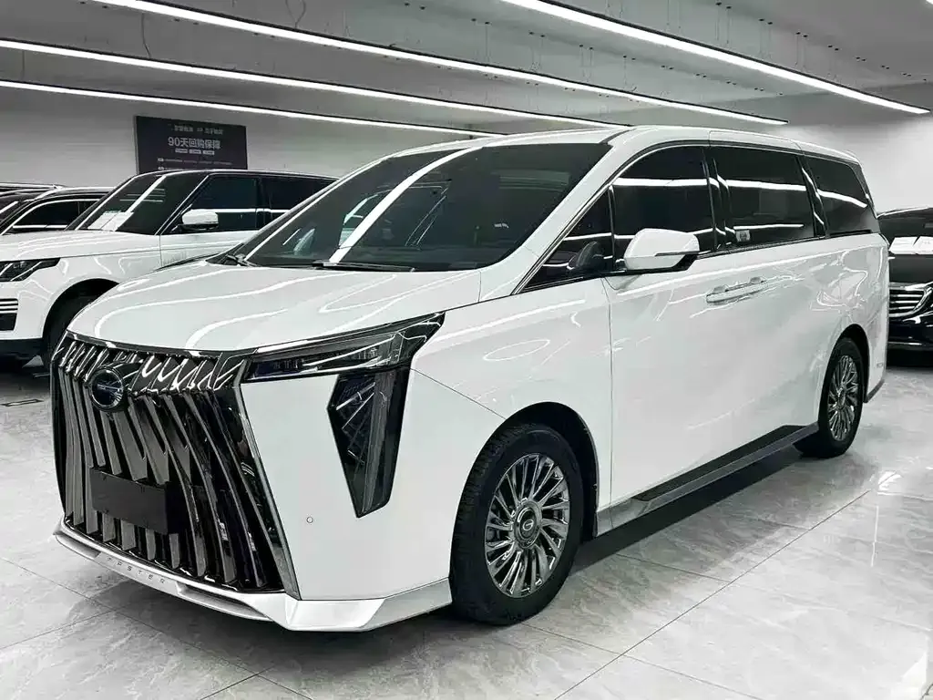 GAC Motor Trumpchi M8 — фото 1