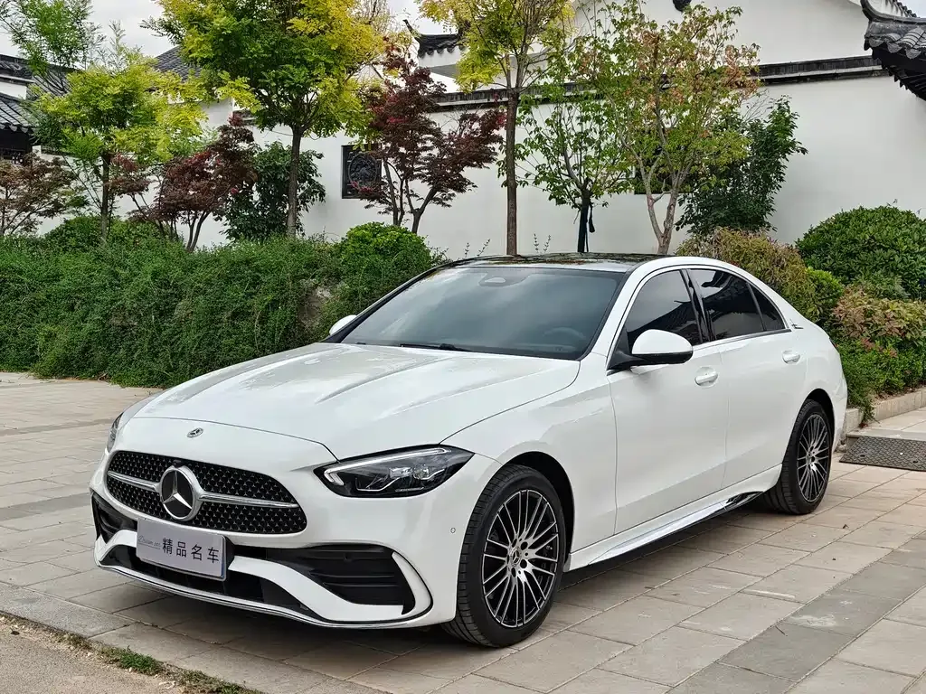 Mercedes-Benz C-Class — фото 1