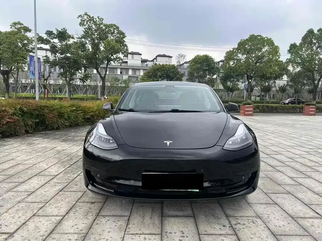 Tesla Model 3 — фото 6