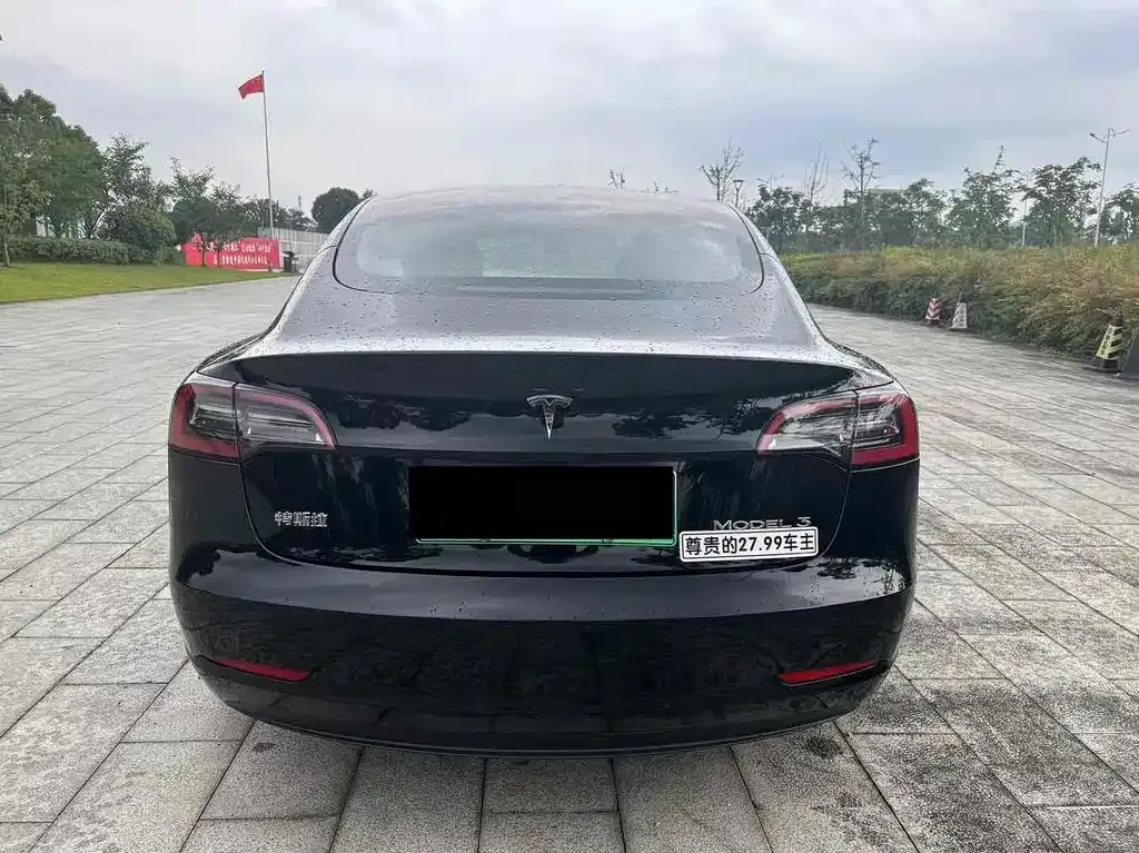 Tesla Model 3 — фото 8