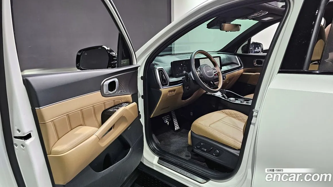 Kia Sorento — фото 7