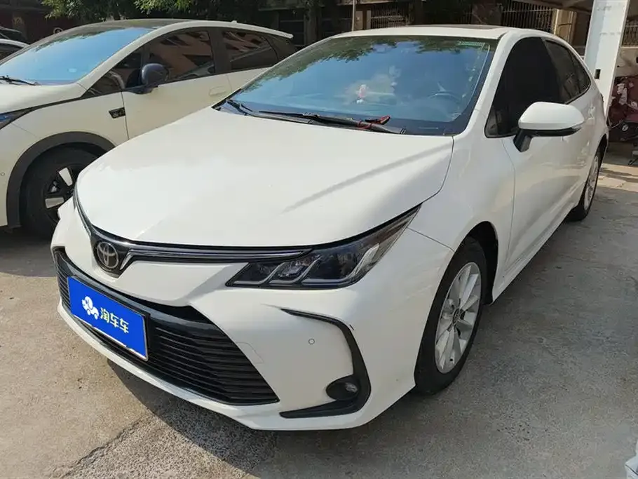 Toyota Corolla — фото 1