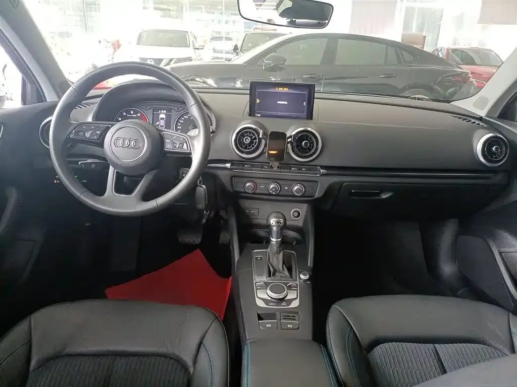 Audi A3 2021 из CN, фото 2