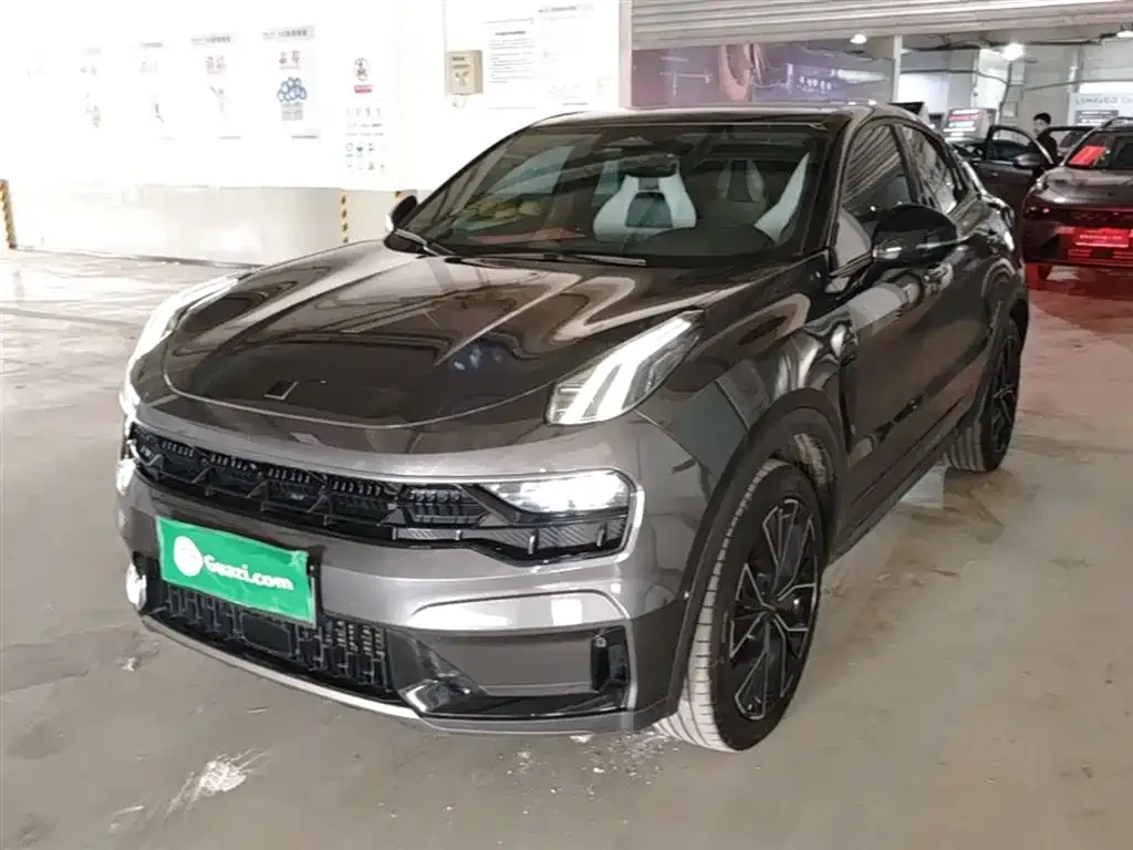 Lynk & Co 05