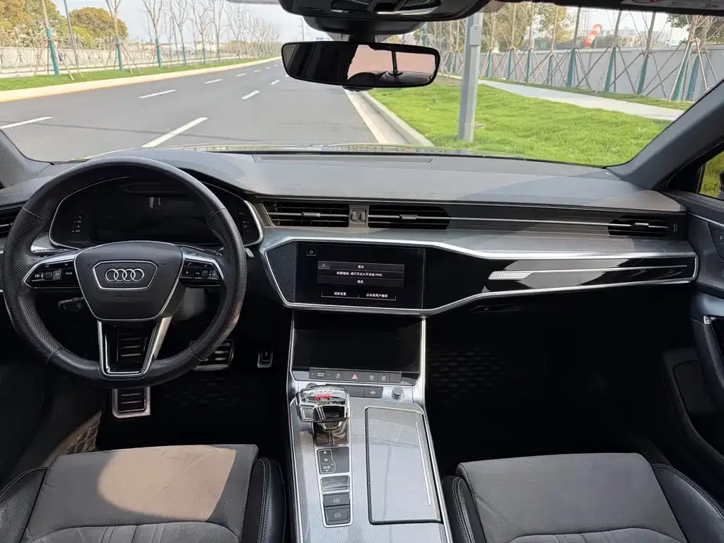 Audi A6L — фото 6
