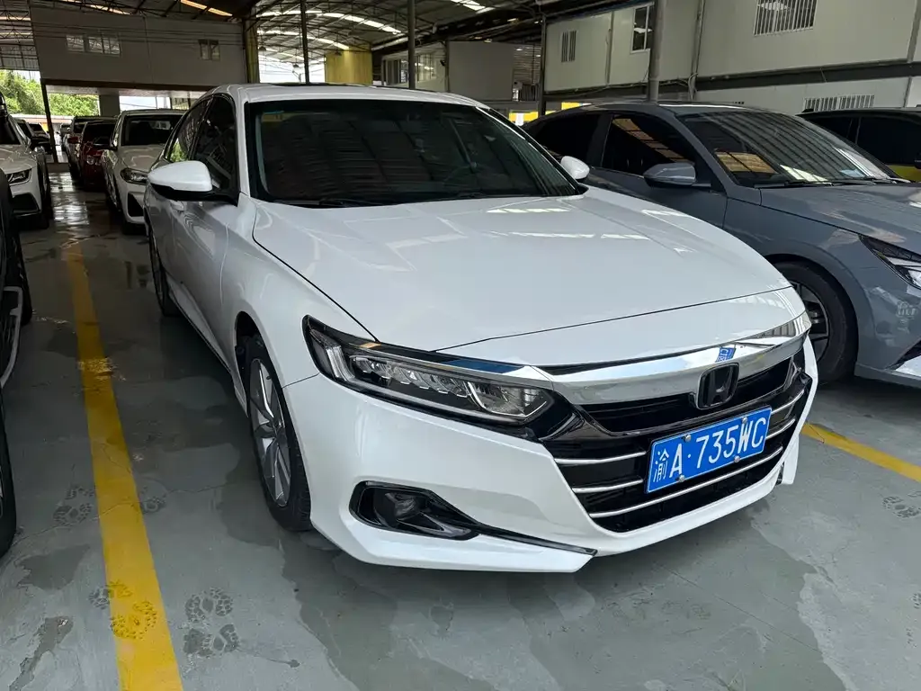 Honda Accord — фото 4