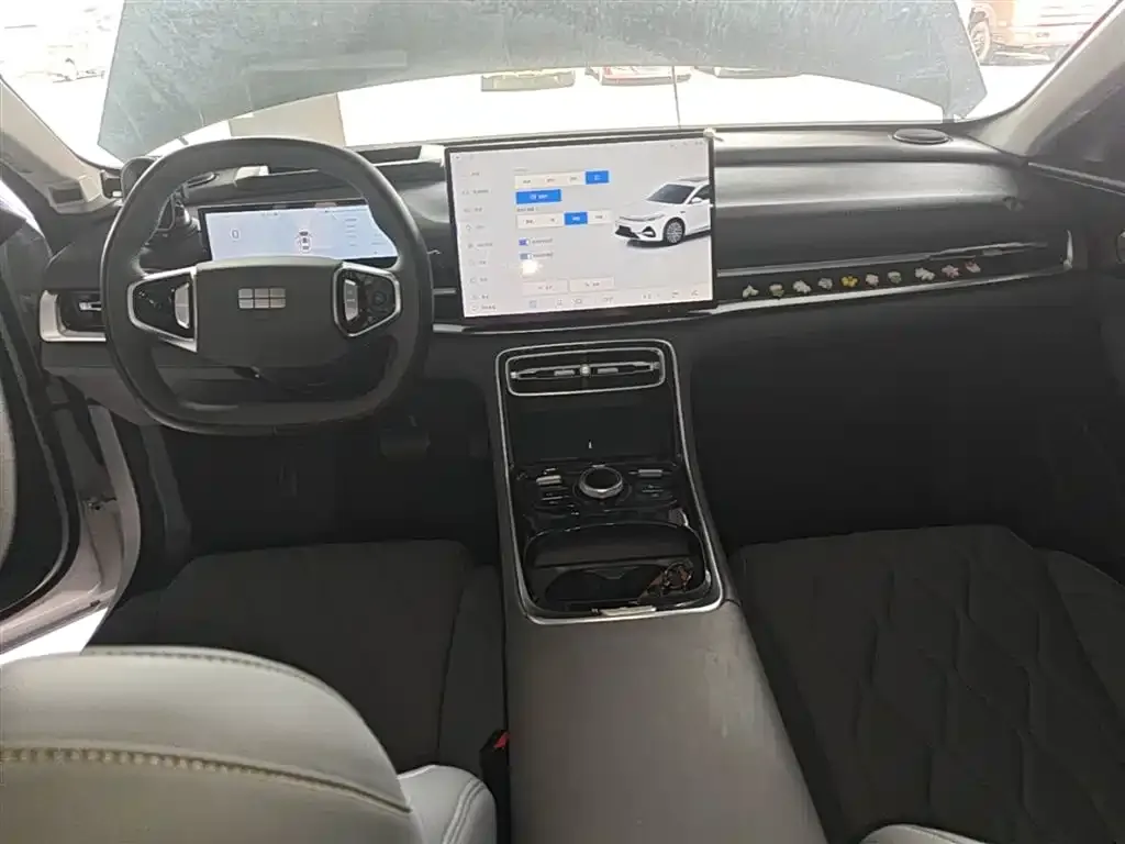 Geely Galaxy A7 2025 из CN, фото 3