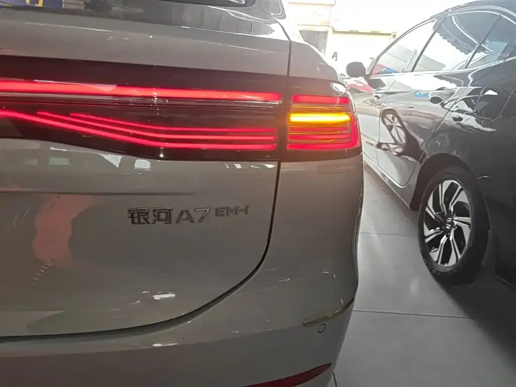 Geely Galaxy A7 2025 из CN, фото 4