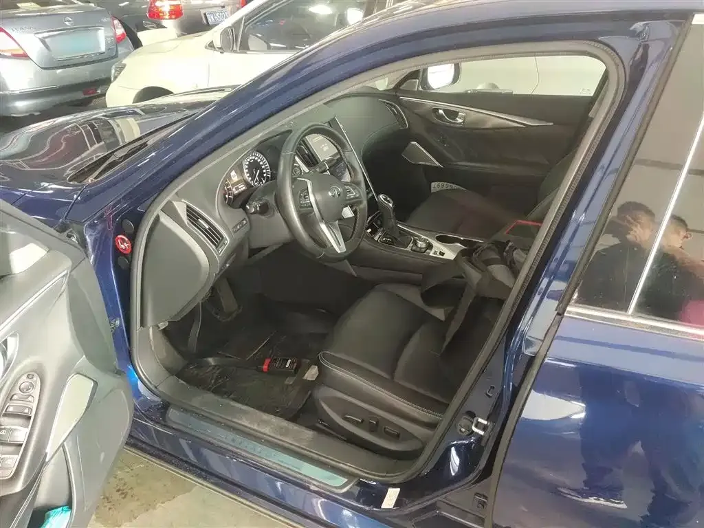 Infiniti Q50L 2021 из CN, фото 8