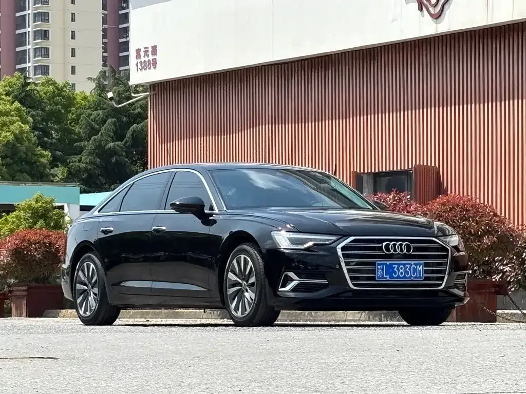 Audi A6L — фото 9