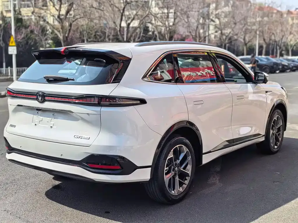 Changan CS75PLUS — фото 6