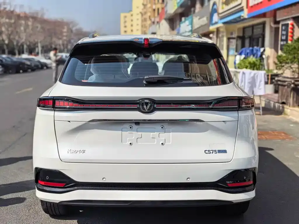 Changan CS75PLUS — фото 4