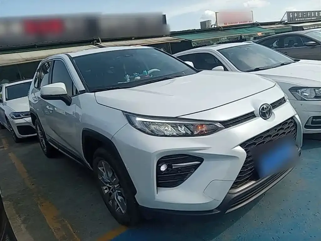 Toyota Wildlander 2024 из CN, фото 7
