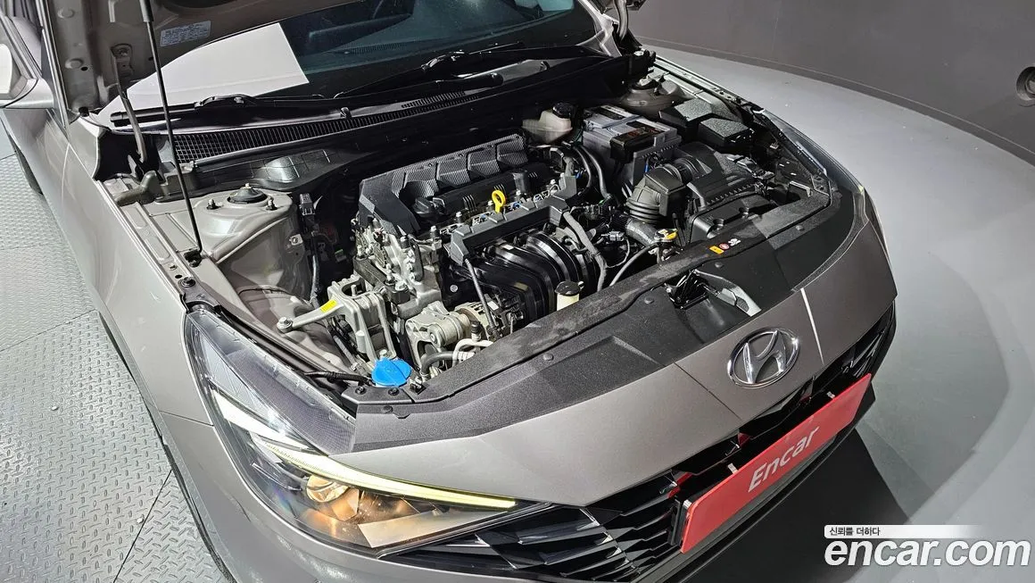 Hyundai AVANTE — фото 2