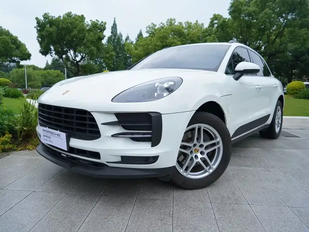 Porsche Macan — фото 1