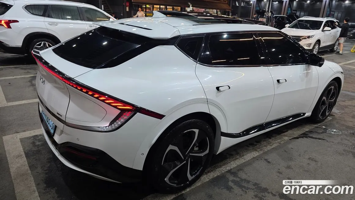 Kia EV6 — фото 9